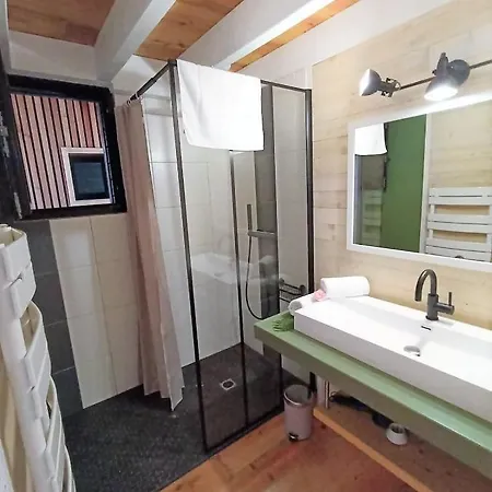 Very Nice Wood Frame House With Garden Holiday home